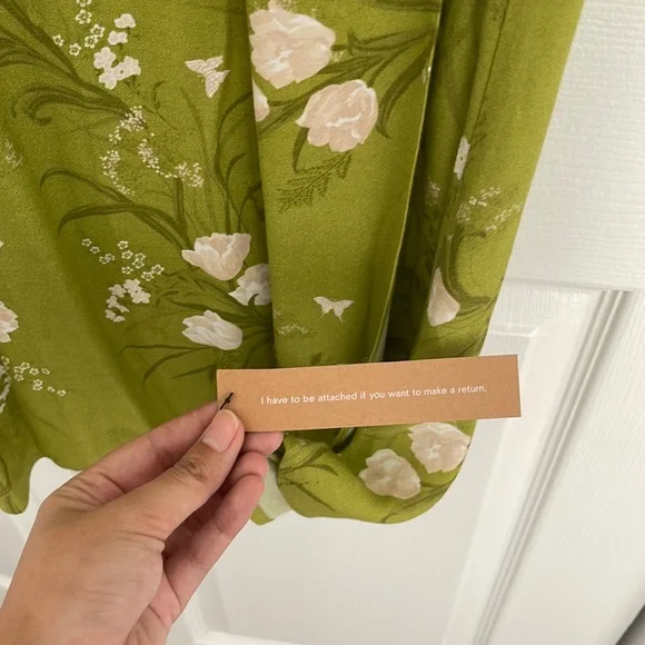 Reformation Crimini Dress, size 6, color Desiree - Picture 7 of 9